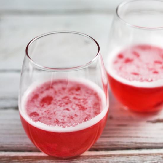 Raspberry Moscato Cocktails