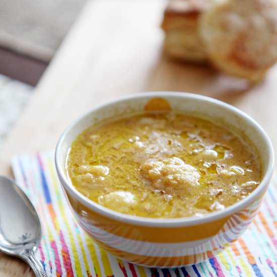 Roasted Cauliflower Cheddar Soup