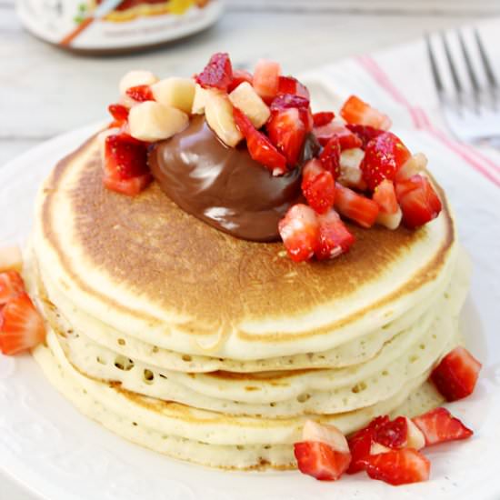 Fluffy Pancakes with Nutella