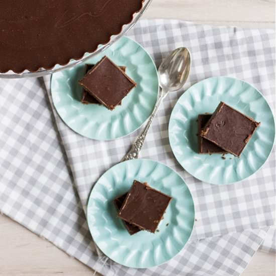 No-Bake Chocolate Almond Squares