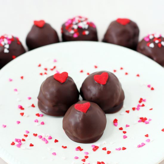 Red Velvet Oreo Truffles