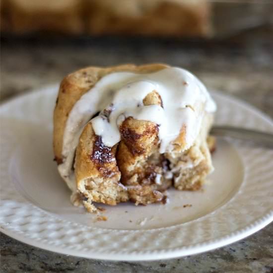 Chai Cinnamon Rolls