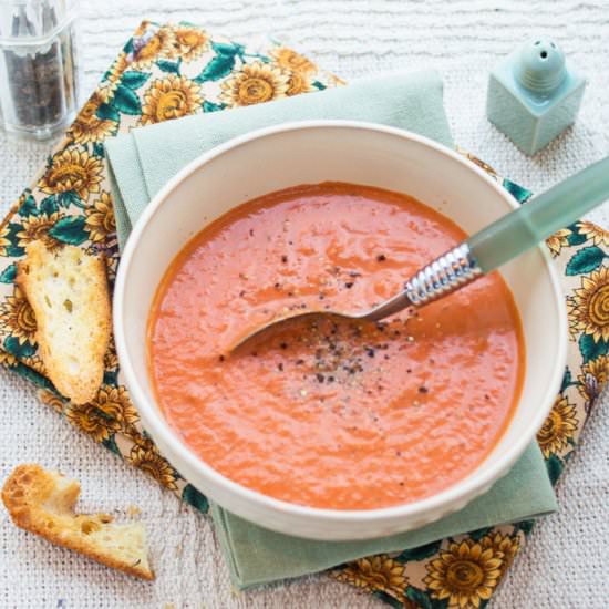 Roasted Tomato Winter Soup