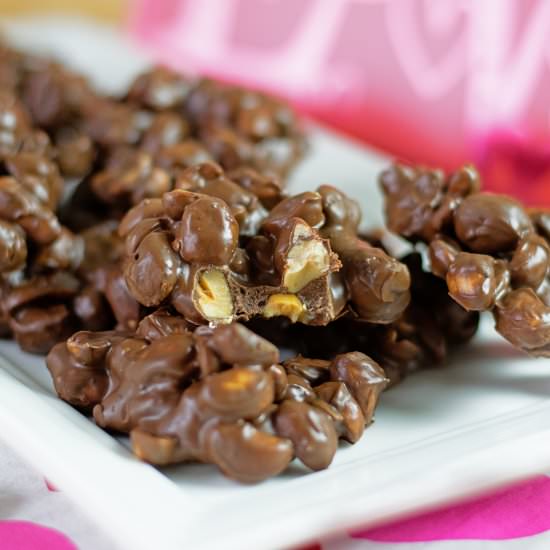 Crock-Pot Peanut Cluster Candies