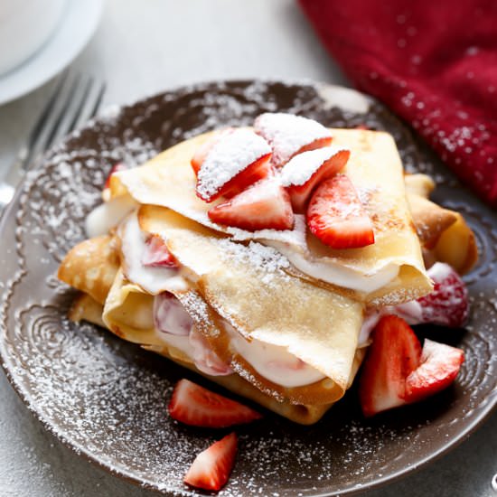 Macerated Strawberries&Cream Crepes