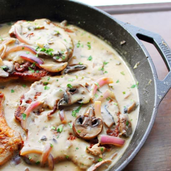 Pork Chops in Mushroom Gravy