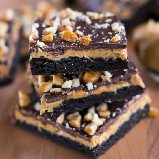 Peanut Butter Cup Cookie Bars