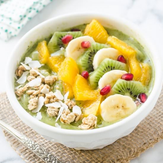 Green Coconut Kiwi Smoothie Bowl