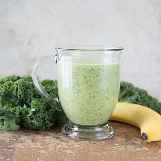 Kale and Fruit Breakfast Juice