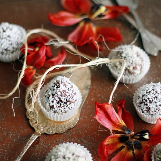 Vegan banana truffles