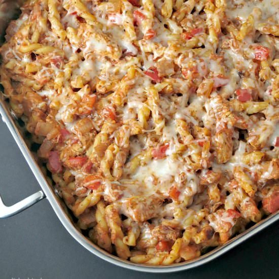 Cheesy Chicken Pasta Bake