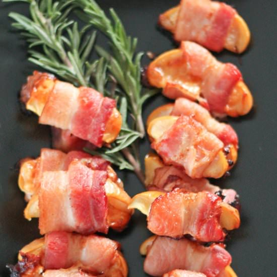 Apple Bacon Poppers