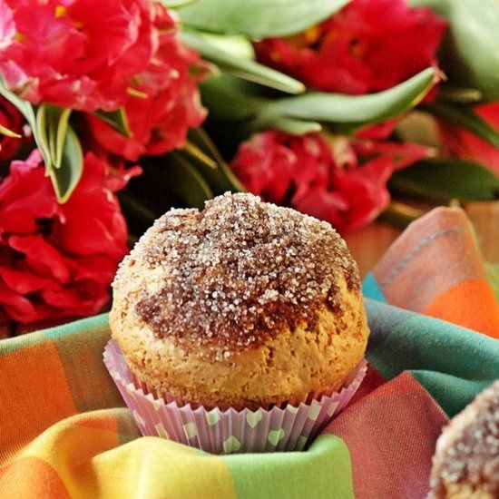 Nutella Stuffed Cinnamon Muffins