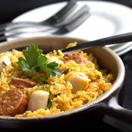 Easy Scallops & Chorizo Paella