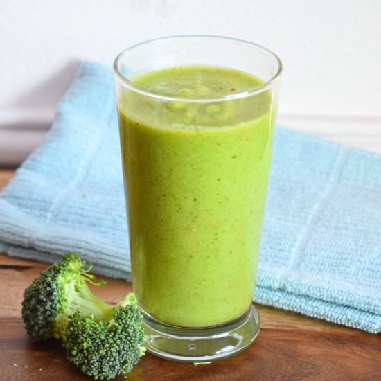 Broccolada Green Smoothie