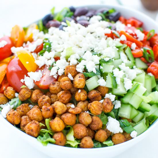 Mediterranean Salad with Spicy Roasted Chickpeas