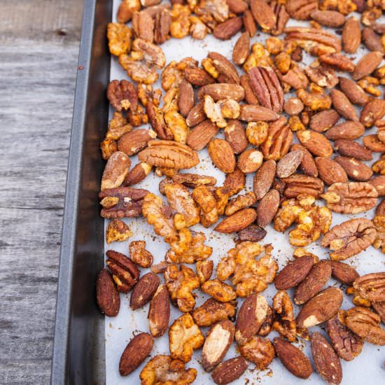Spice It Up Nuts