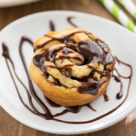 Easy Mint Chip Sweet Rolls