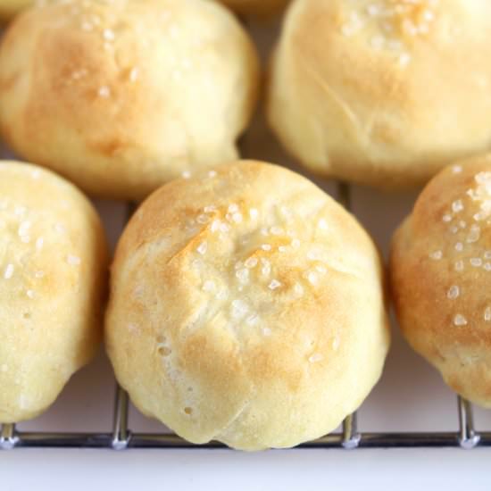 Caramel-Filled Pretzel Bites