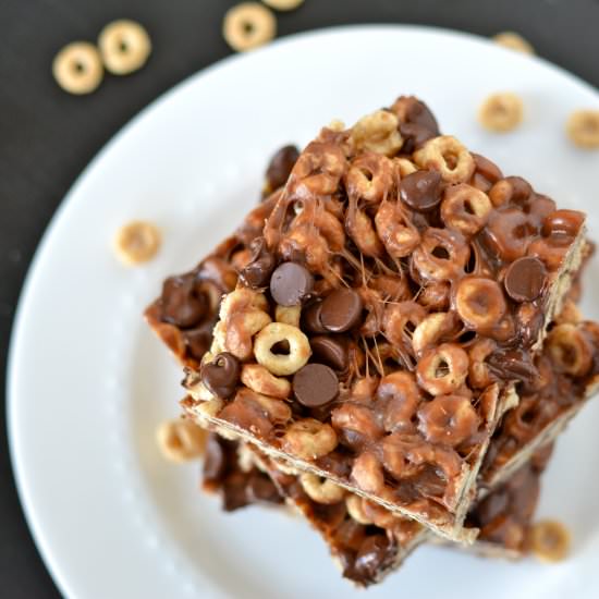 Chocolate Peanut Butter Cereal Bars