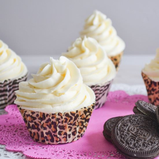 Vanilla Oreo Cupcakes