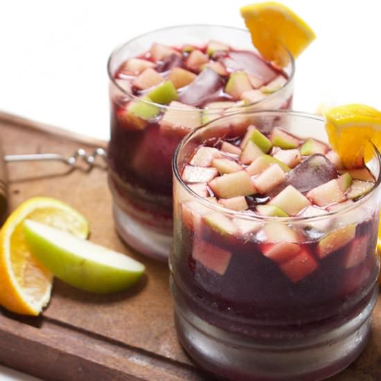 Simple 6 Ingredient Sangria