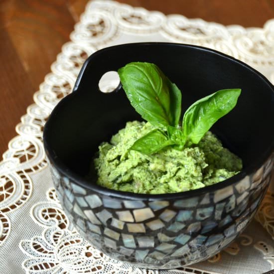 Wakame & Sweet Pea Pesto
