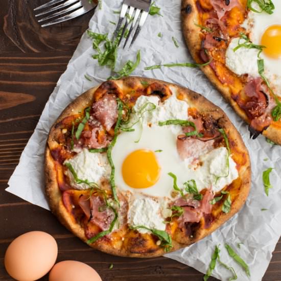 Ham and Egg Breakfast Pizza