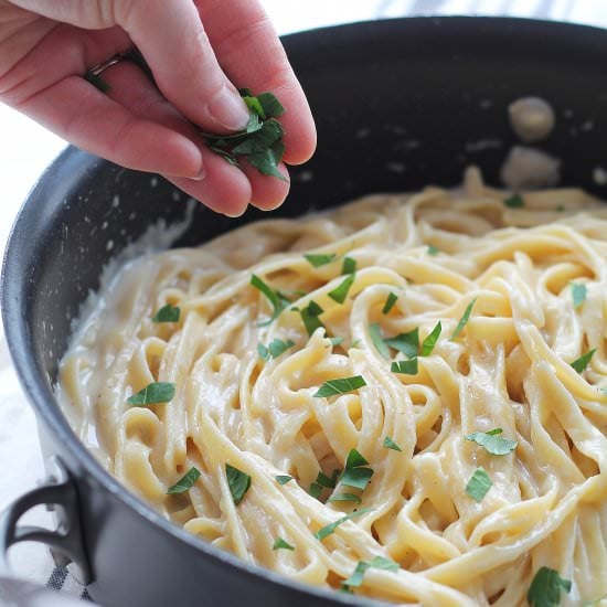 Skinny Fettuccine Alfredo