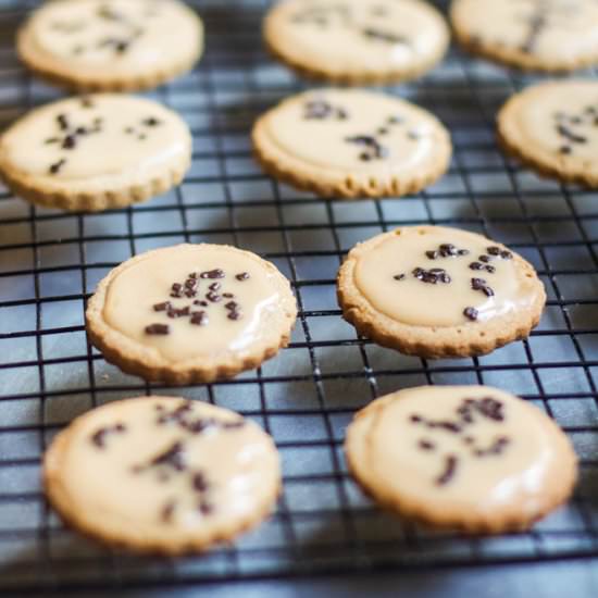 Biscuits with spelt,honey & orange