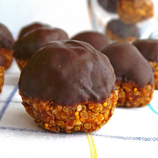 Quinoa Energy Bites
