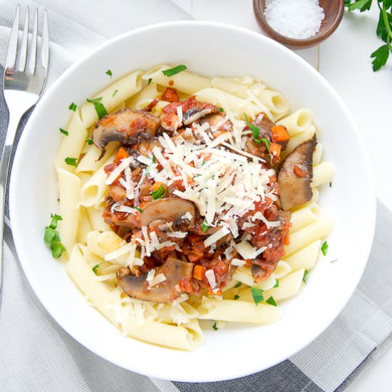 Quinoa Pasta & Mushroom Sauce