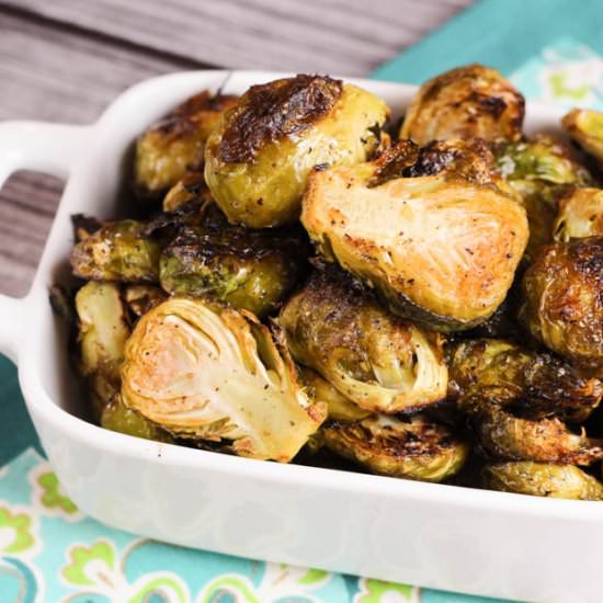 Roasted Brussels Sprouts w/ Garlic