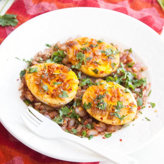Chatpata Tawa Fry Egg Chaat