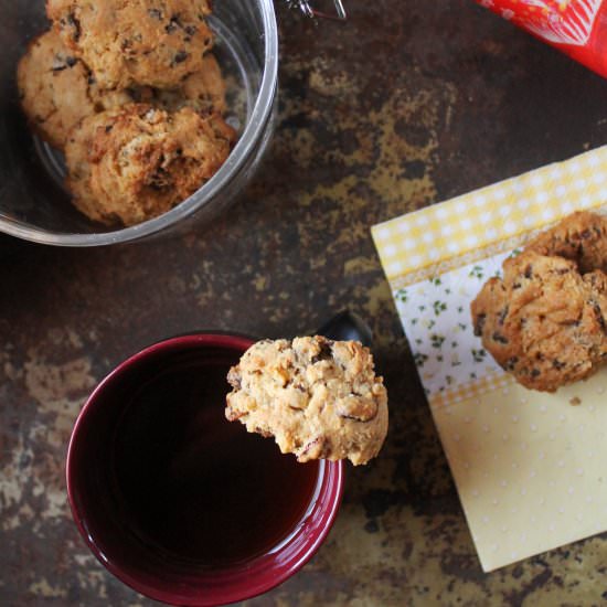 Dark Chocolate and Fig Biscuits