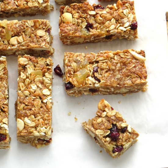 Pineapple macadamia granola bars