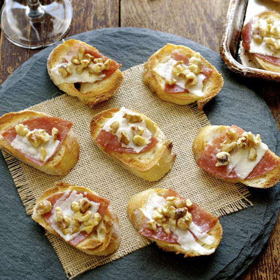 Crostini with Salami & Pecorino