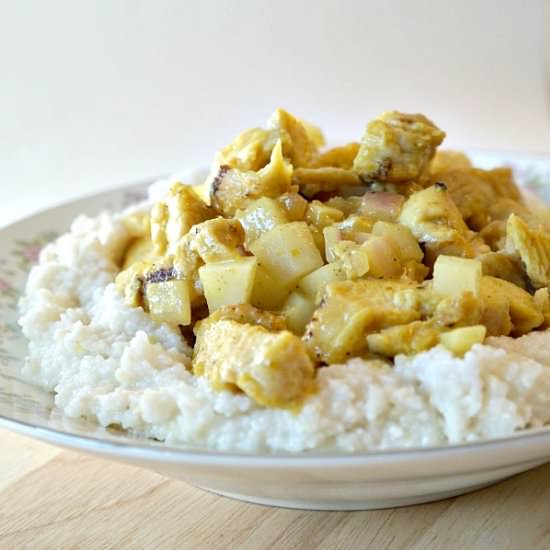 Curry Chicken and Grits