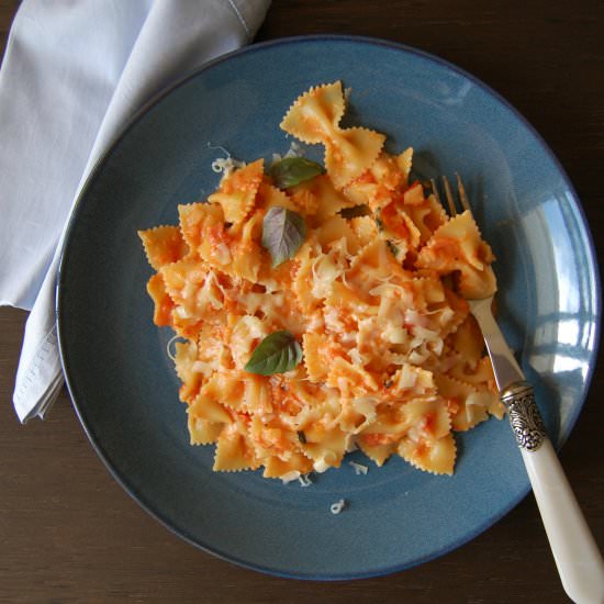 Pasta with Vodka Tomato Sauce