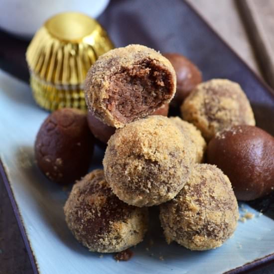 Chocolate biscuit balls