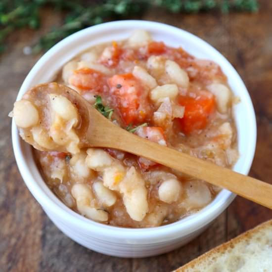 Bean Stew with Tomatoes and Thyme