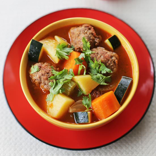 Sopa de Albondigas