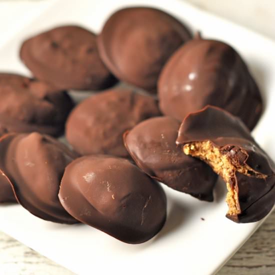 Dark Choc & Almond Bites