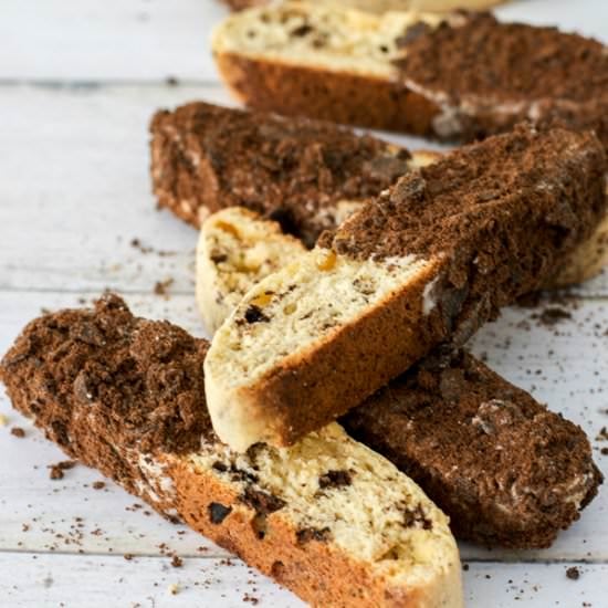 Thin Mint White Chocolate Biscotti