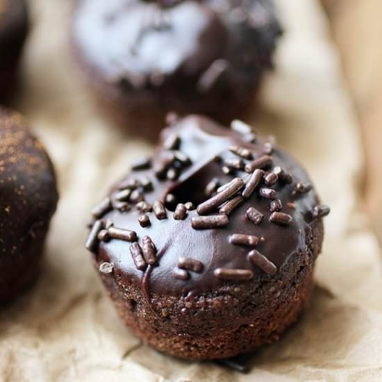 Mini Baked Chocolate Doughnuts