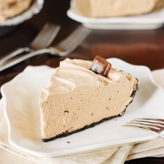 No Bake Chocolate Bar Pie