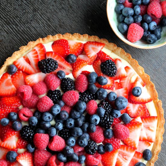 Fruit Tart with Fresh Berries