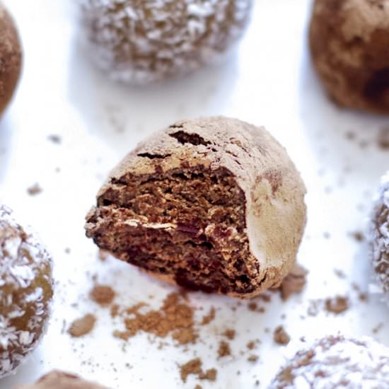 Vanilla Chocolate Protein Truffles