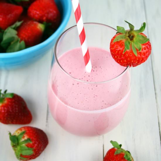 4 Ingredient Strawberry Smoothie