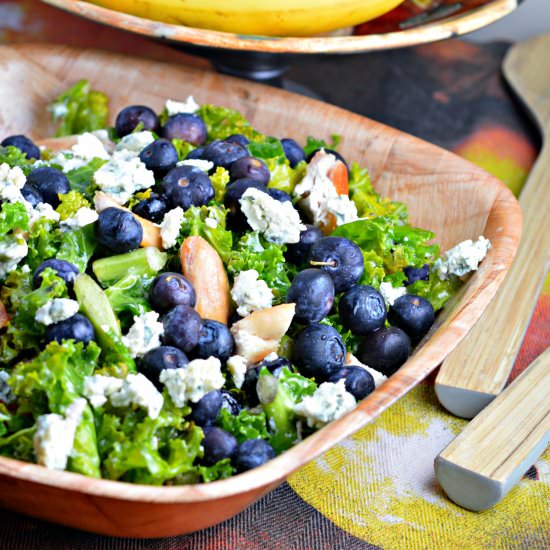 Kale & Blueberries Chicken Salad